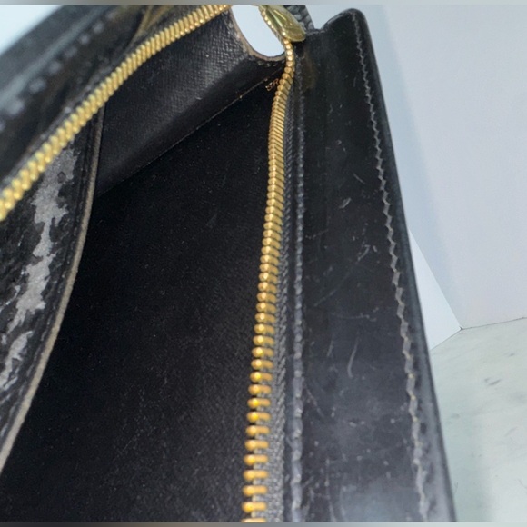 Louis Vuitton Black Epi Leather Zip Clutch - Picture 14 of 15